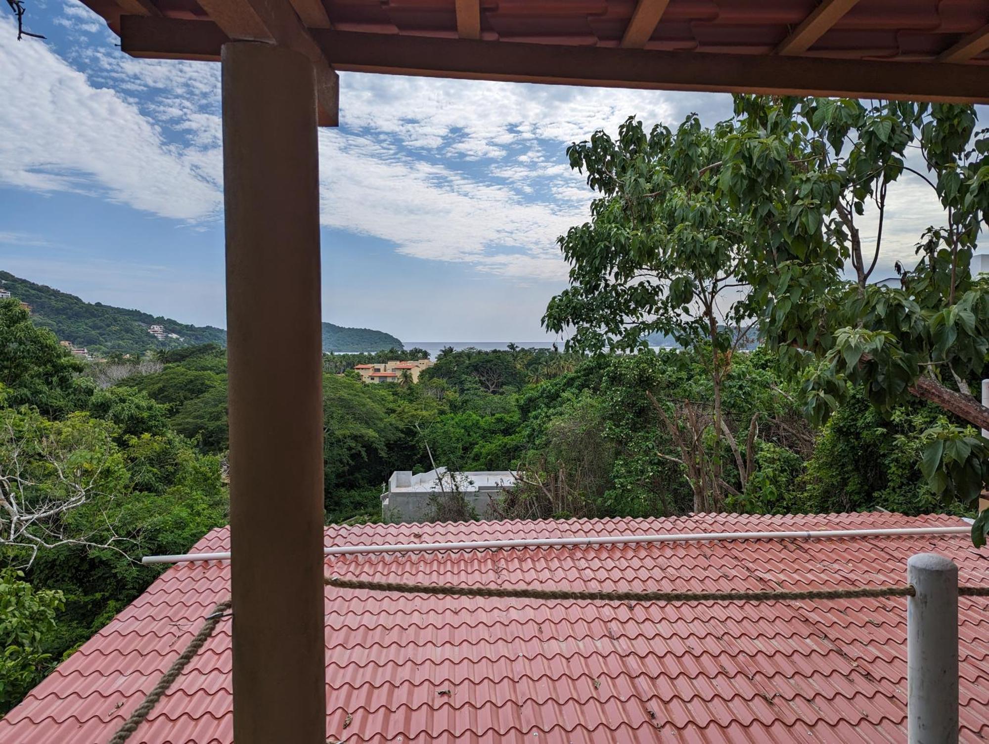 Casa Arcoiris Zihuatanejo B&B Exterior photo